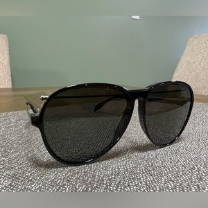 Alexander Mcqueen Aviator black with arrow Sunglasses
